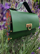 Load image into Gallery viewer, Green yellow purse with wood
